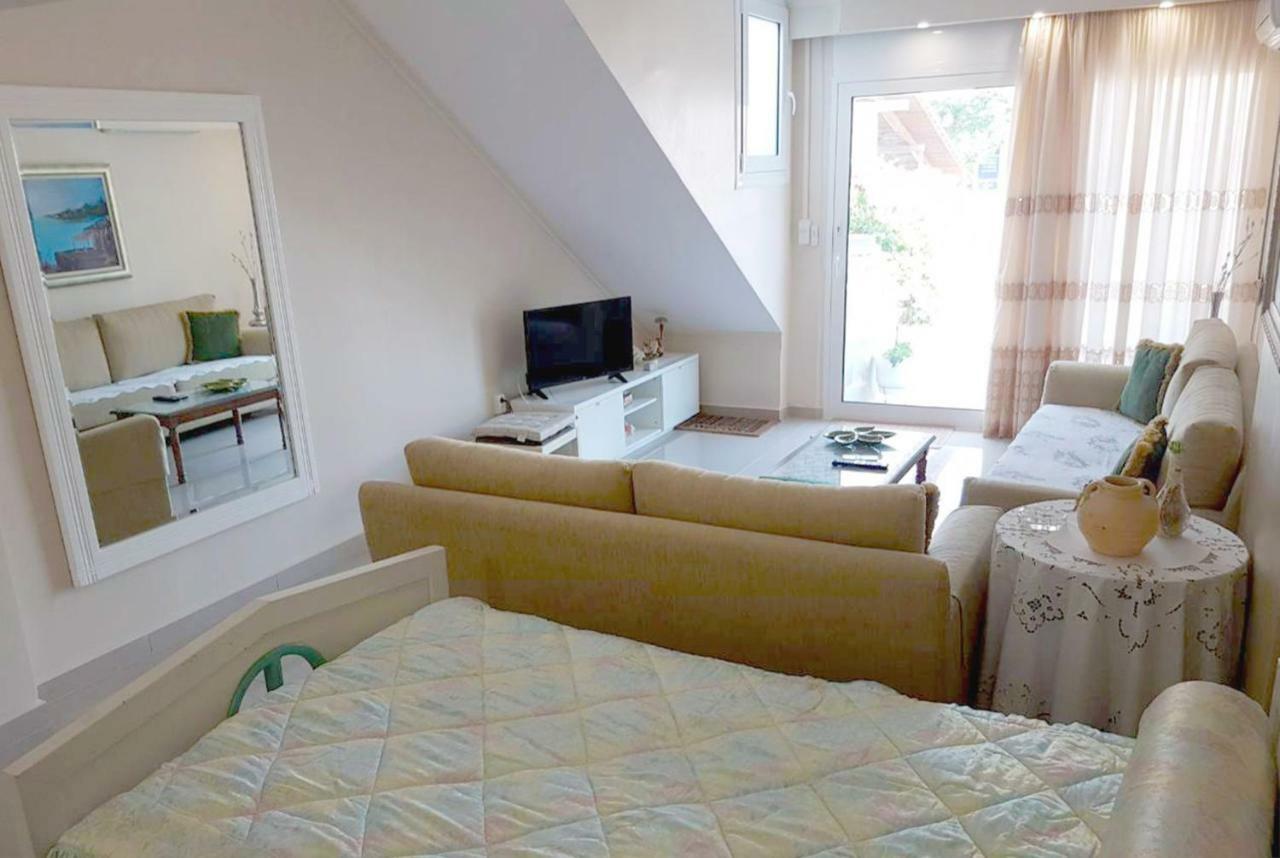 Maria'S Garden House Apartment ฟิออยิตา ภายนอก รูปภาพ